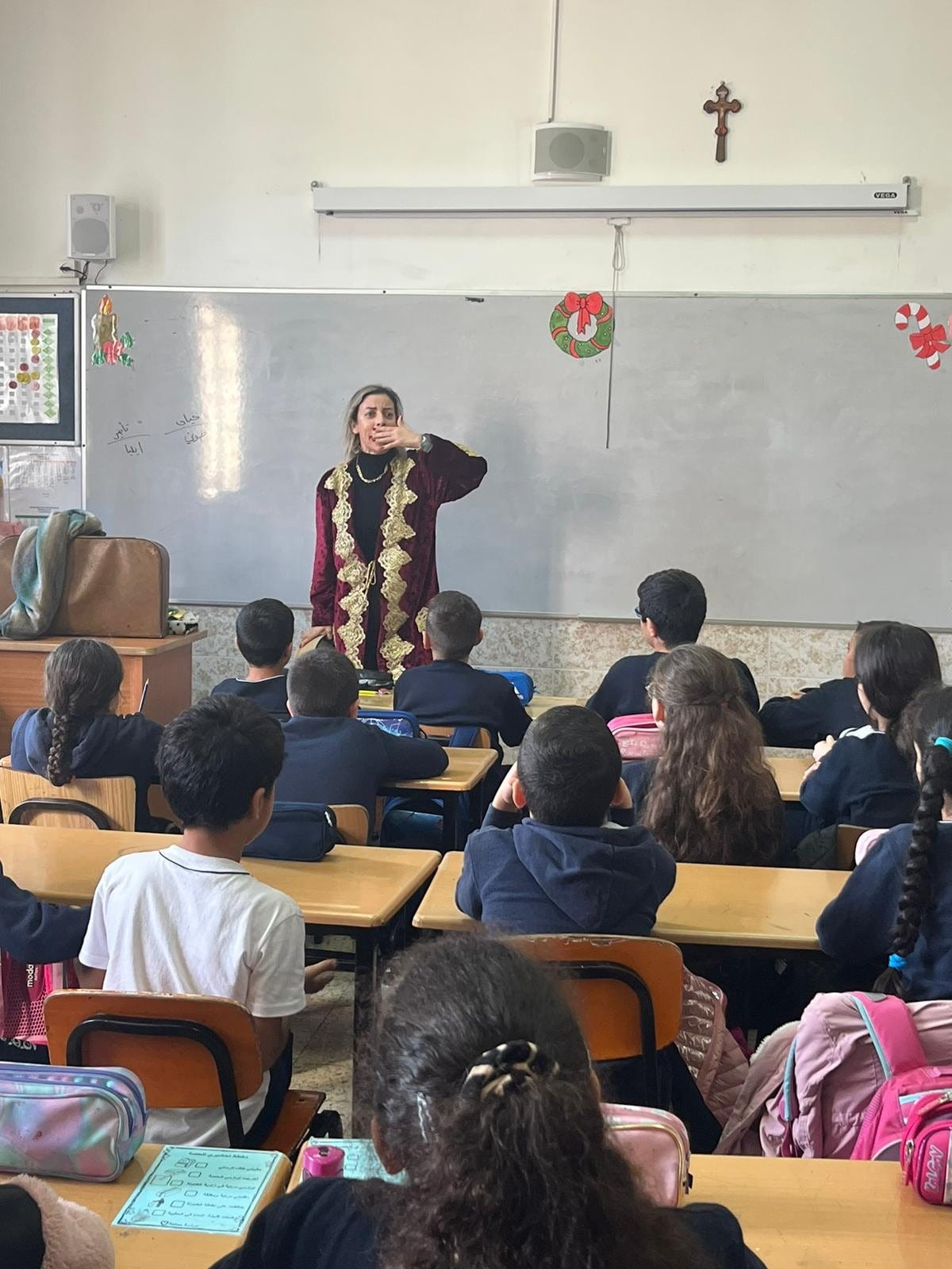 Schools Celebrate the International Arabic Language Day, the SDC Conducts Related Activities at 13 Schools · photo 4